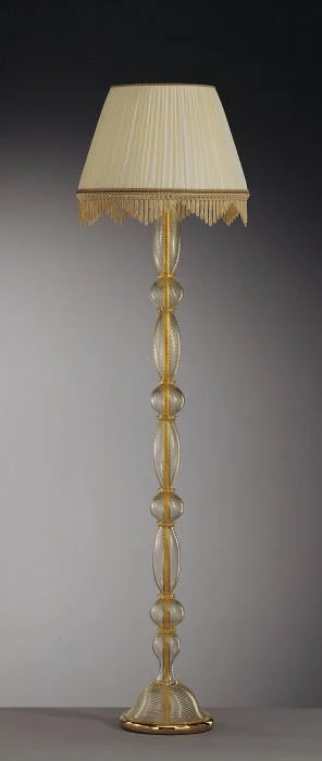 Traditional Brass Chandeliers for Classic InteriorsHandblown Murano Crystal Standard Lamp With 24 Carat Gold Traditional Brass Chandeliers for Classic InteriorsHandblown Murano Crystal Standard Lamp With 24 Carat Gold