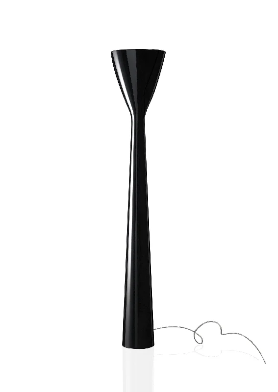 Fabric Floor Lamp with a Linen Shade for a Relaxed AestheticLuceplan Carrara Floor Lamp