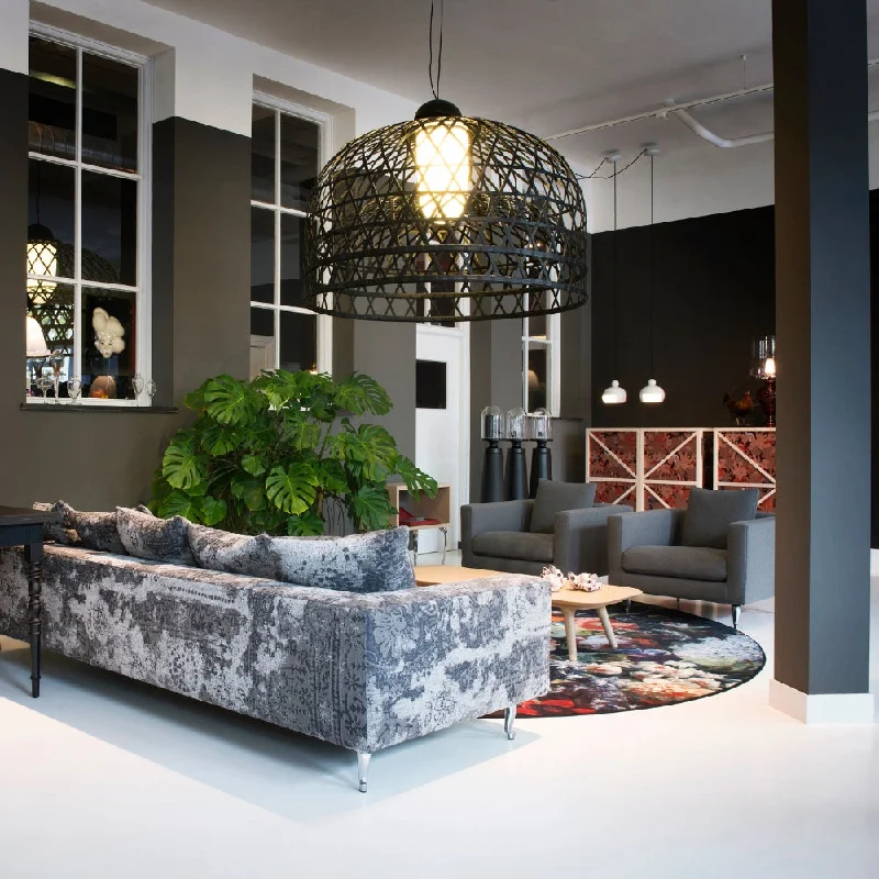 Art Deco Ceiling Lights with Geometric Patterns and Metallic FinishesMoooi Emperor Medium Suspended Pendant Black Art Deco Ceiling Lights with Geometric Patterns and Metallic FinishesMoooi Emperor Medium Suspended Pendant Black