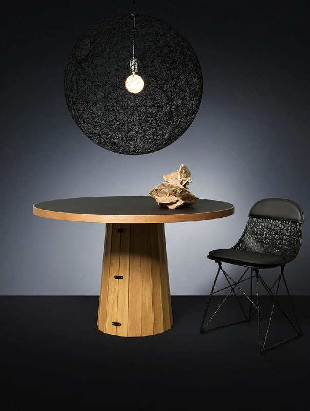 Japanese - Inspired Ceiling Lights with Shoji - Screen - like DiffusersMoooi Random Medium Black Pendant Chandelier Japanese - Inspired Ceiling Lights with Shoji - Screen - like DiffusersMoooi Random Medium Black Pendant Chandelier