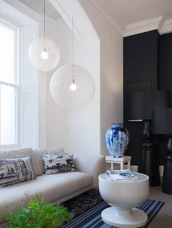 Victorian - Inspired Ceiling Lights with Ornate Crystal ChandeliersMoooi Random Small White Pendant Chandelier Victorian - Inspired Ceiling Lights with Ornate Crystal ChandeliersMoooi Random Small White Pendant Chandelier